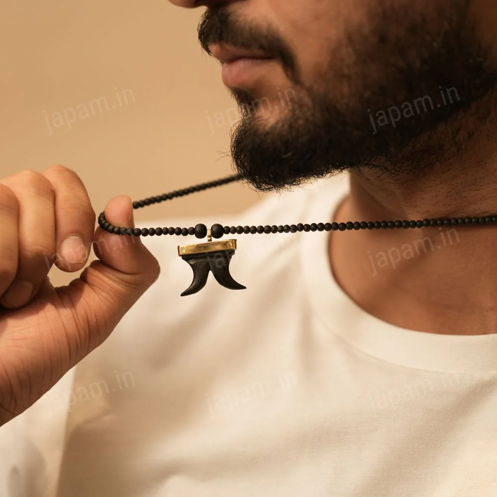 Dual Tiger Nail Teeth Karungali Necklace - Natural Ebony Wood - Image 5