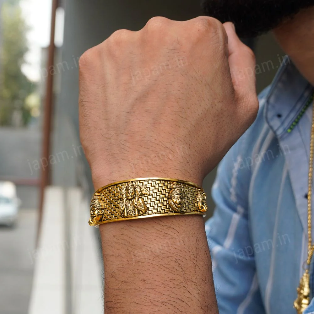Gold Plated Panchmukhi Hanuman Ji Necklace & Bracelet Combo - Image 3