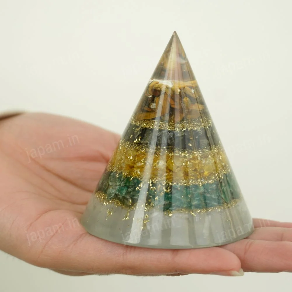 Money Magnet Conical Pyramid with Selenite Base - Image 3