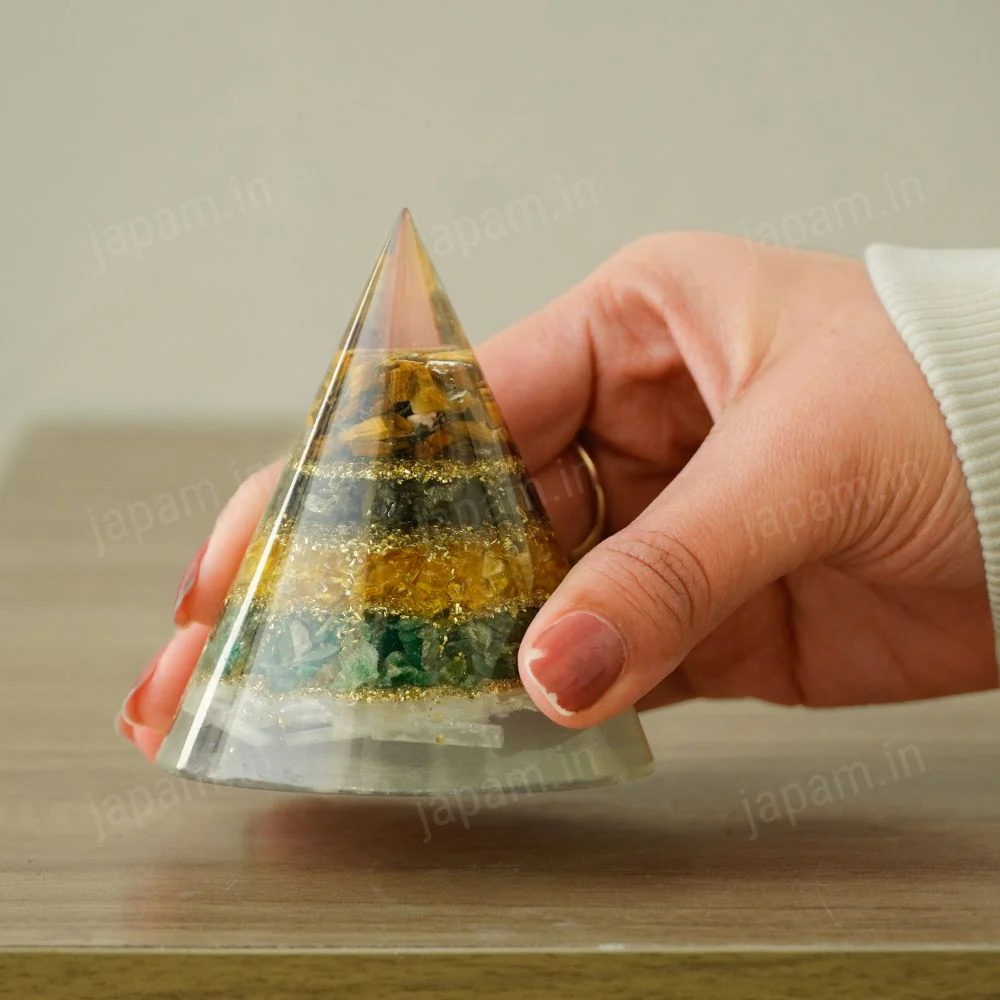 Money Magnet Conical Pyramid with Selenite Base - Image 4