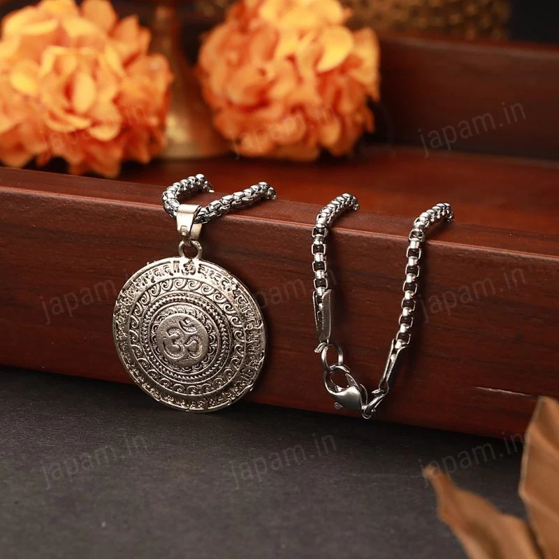Silver Plated Maha Mrityunjaya Mantra Necklace - Image 3