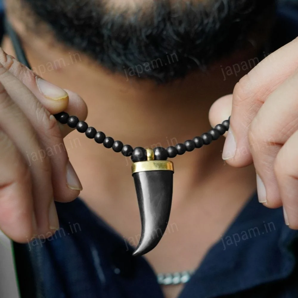 Single Teeth Karungali Necklace – Natural Ebony Wood - Image 2